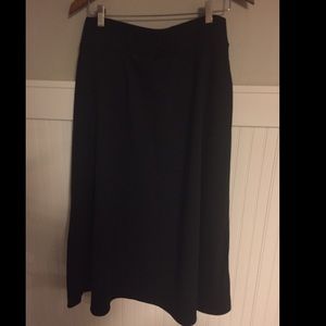 Midi black skirt!